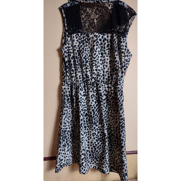 Speed Control New York Leopard Print Dress w/ Lace - Picture 3 of 8